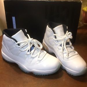 Air Jordan 11 Retro “Legend Blue”